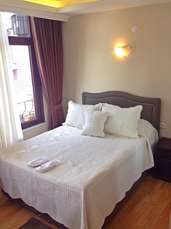 Naz Wooden House Inn Istambul Extérieur photo