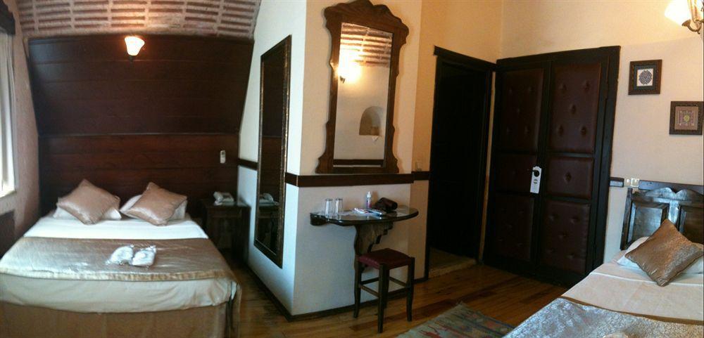 Naz Wooden House Inn Istambul Extérieur photo