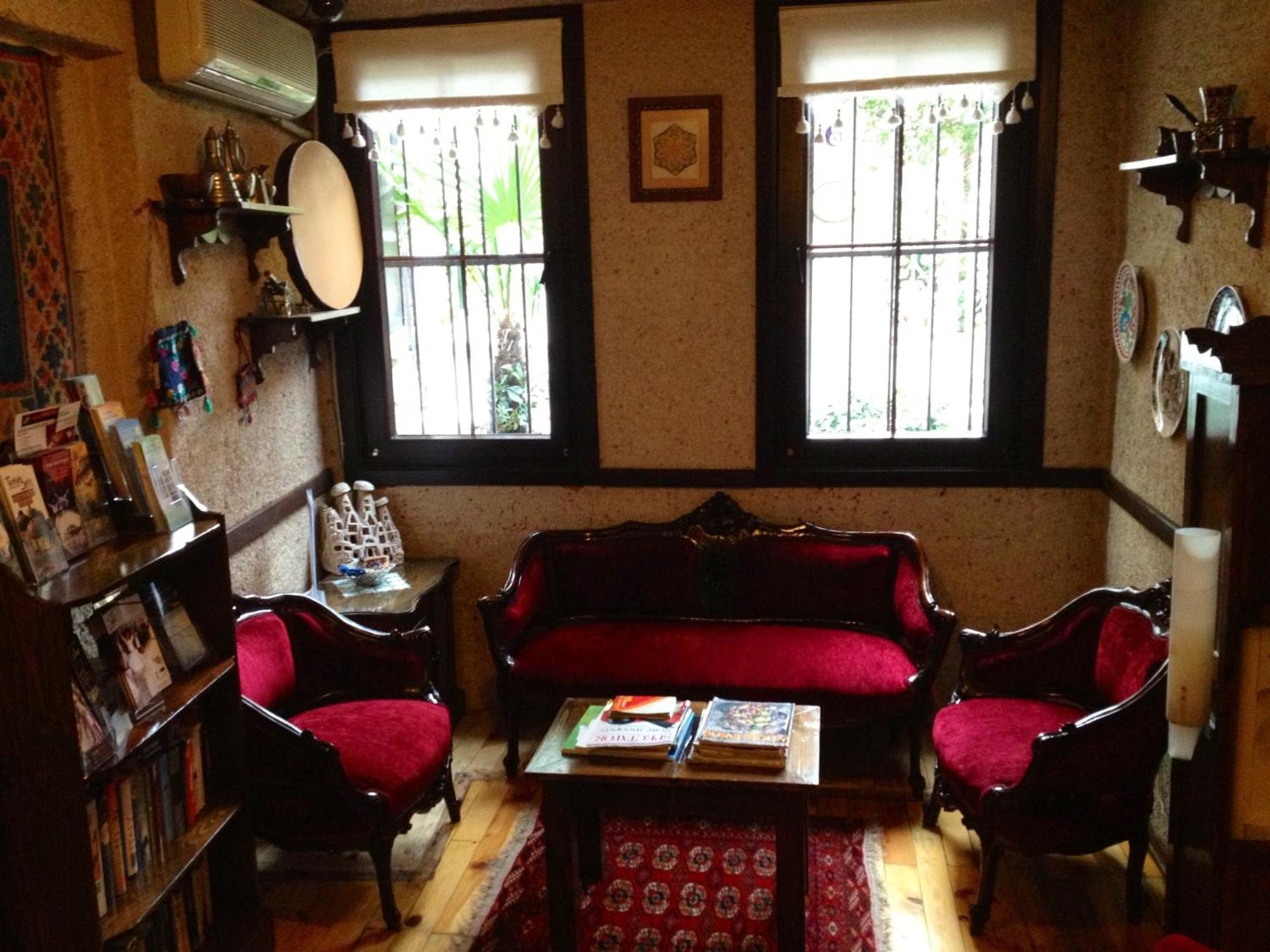 Naz Wooden House Inn Istambul Extérieur photo