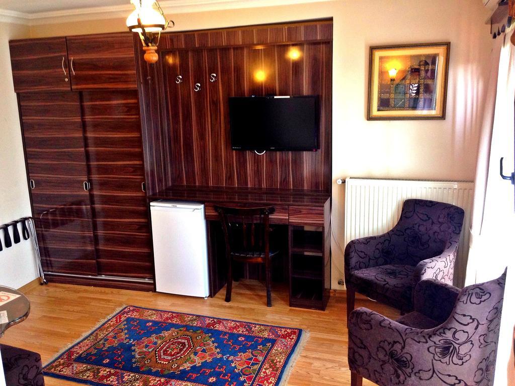 Naz Wooden House Inn Istambul Extérieur photo