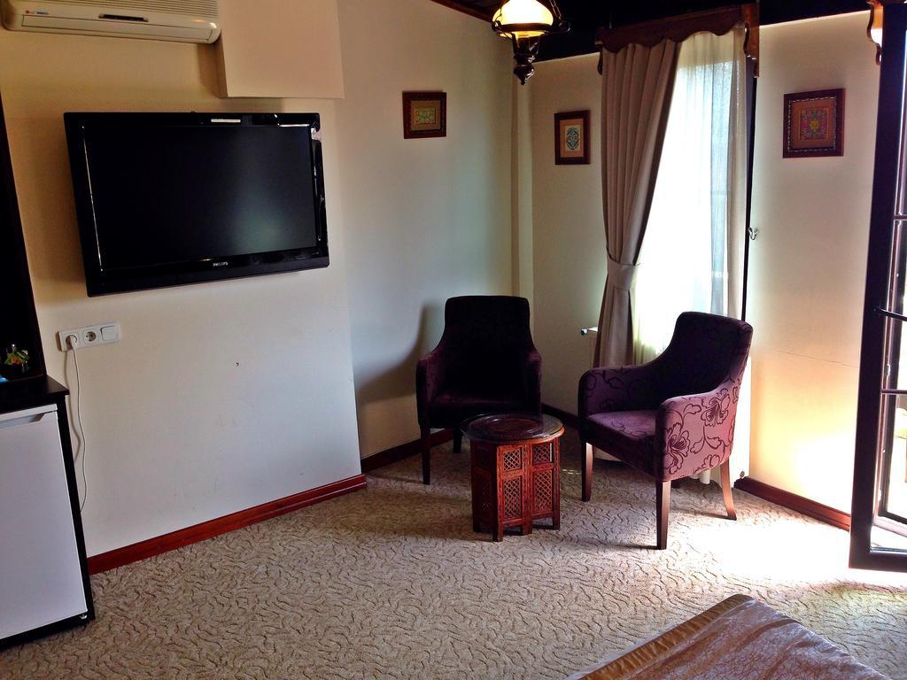 Naz Wooden House Inn Istambul Extérieur photo