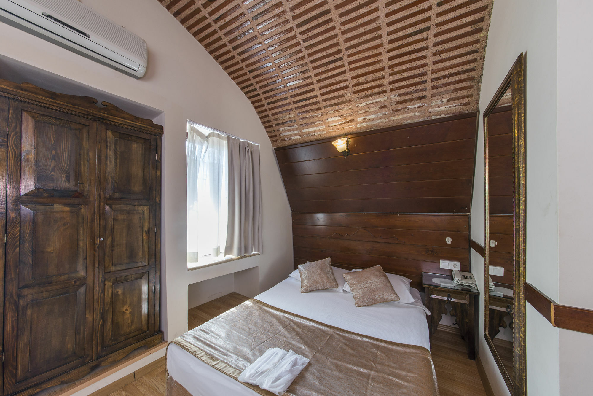 Naz Wooden House Inn Istambul Extérieur photo